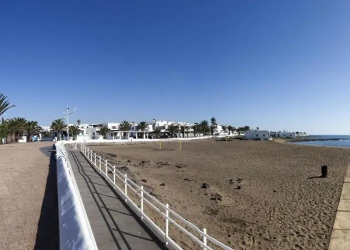 Ambar Playa Honda (Lanzarote)